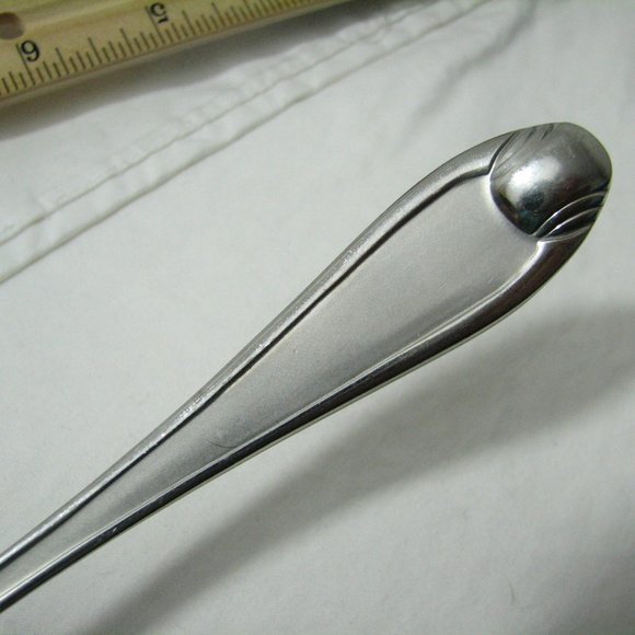 ONEIDA 18/10 GARNET PATTERN Place/Oval Soup Spoon 7 INCH - Picture 7 of 12